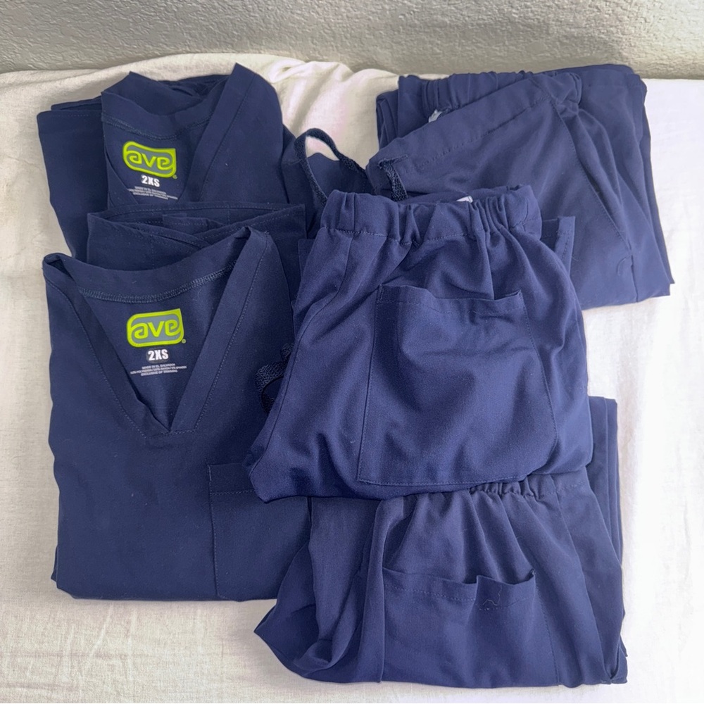 AVE Navy Blue Scrub Set 3 pants 2 tops Medical Work Office V-neck stretch #cc